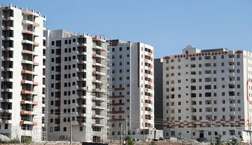 هیچ کسی از قیمت نهایی مسکن دولتی خبر ندارد