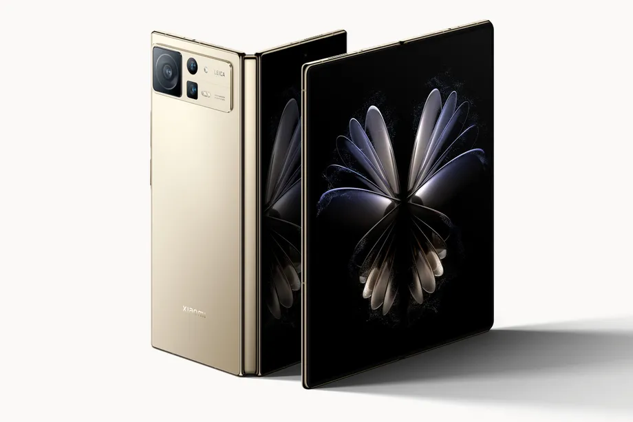 سه بازیگر جدید موبایلهای تاشو