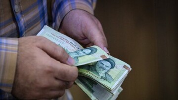 نشست فوری شورایعالی کار برای افزایش حقوق کارگران