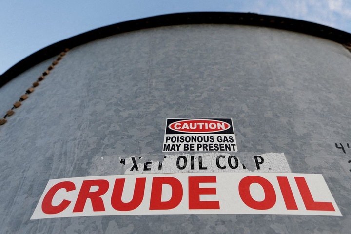 کاهش پیش‌بینی‌ها از قیمت نفت