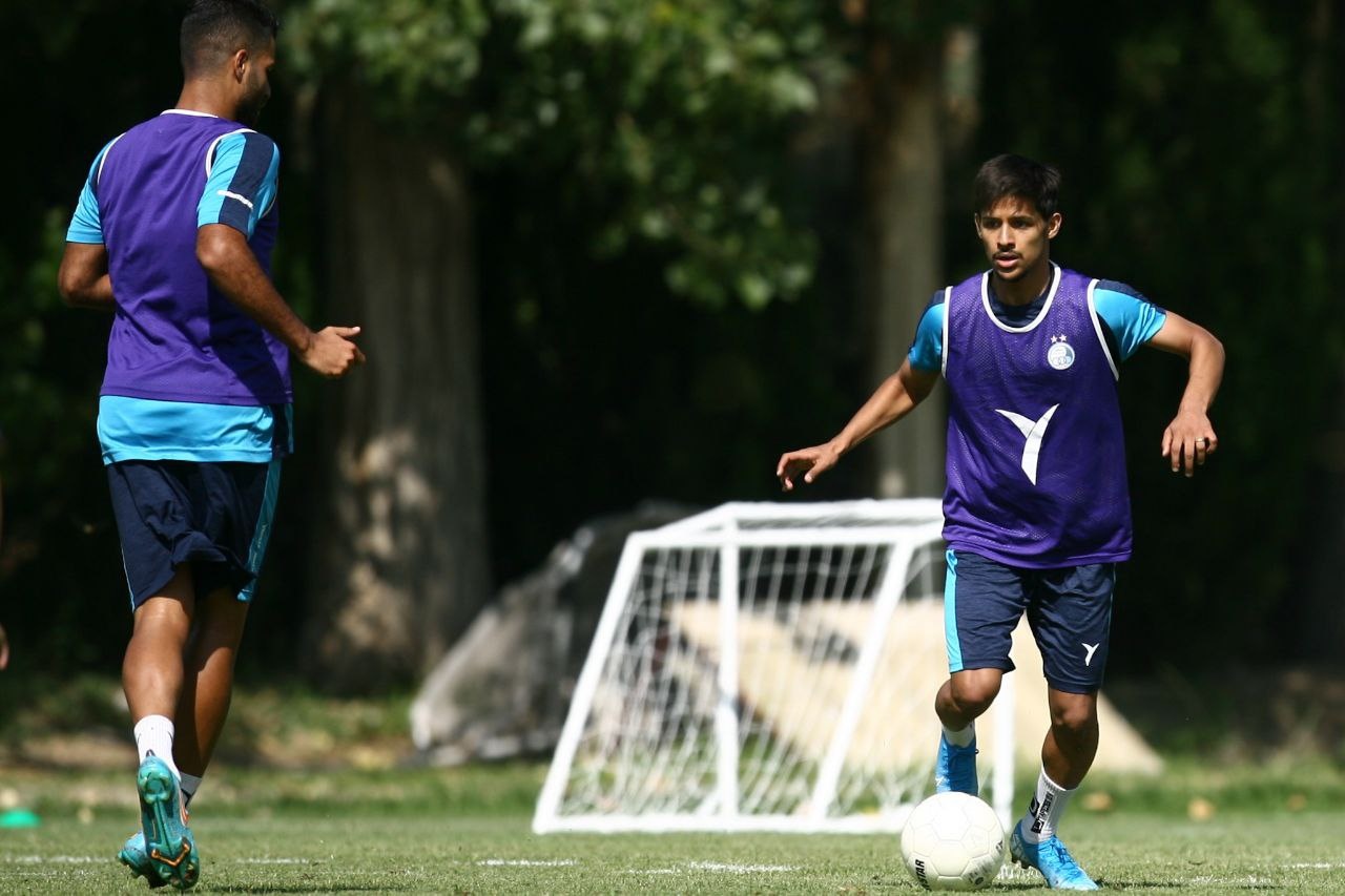 قرارداد ستاره استقلال تمدید میشود؟ قرارداد ستاره استقلال تمدید میشود؟