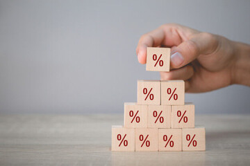 چرا دامنه نوسان بورس حذف نمیشود؟