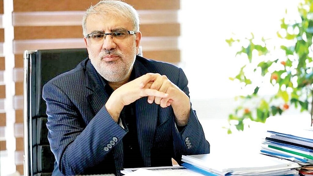 فیلم استقبال وزیر نفت از نخستوزیر روسیه + «احوال آقای نواک؟» فیلم استقبال وزیر نفت از نخستوزیر روسیه + «احوال آقای نواک؟»