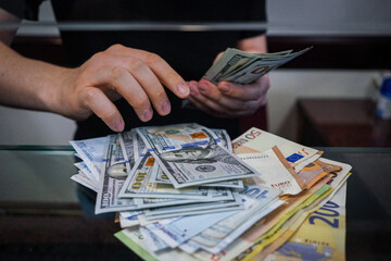 هشدار فوری بانک مرکزی درباره خرید و فروش ارز
