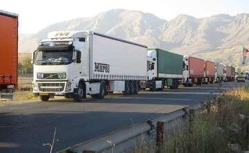 کامیون‌های ایرانی مجوز تردد در این کشور را گرفتند