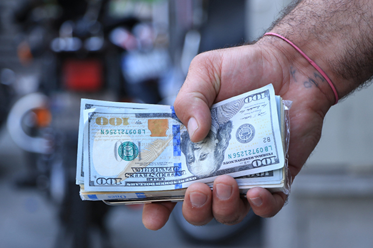 واکنش قیمت دلار به حادثه تروریستی کرمان + پیش بینی دلار
