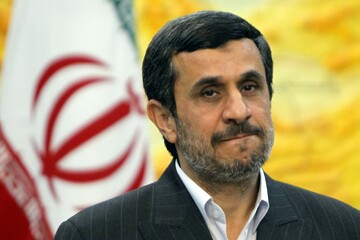 چرا احمدی نژاد ساکت است؟
