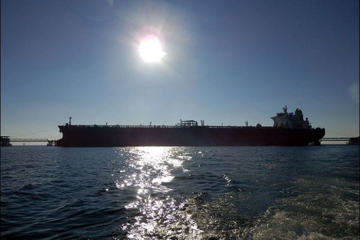 نفت ایران روی دست آمریکا باد کرد