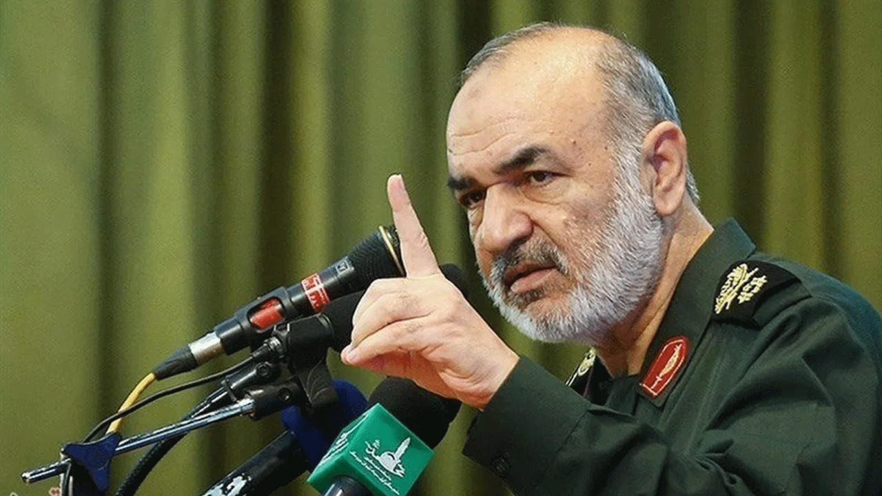 فرمانده سپاه: دشمن ترسیده؛ پیغام میدهد که پاسخ ندهید فرمانده سپاه: دشمن ترسیده؛ پیغام میدهد که پاسخ ندهید