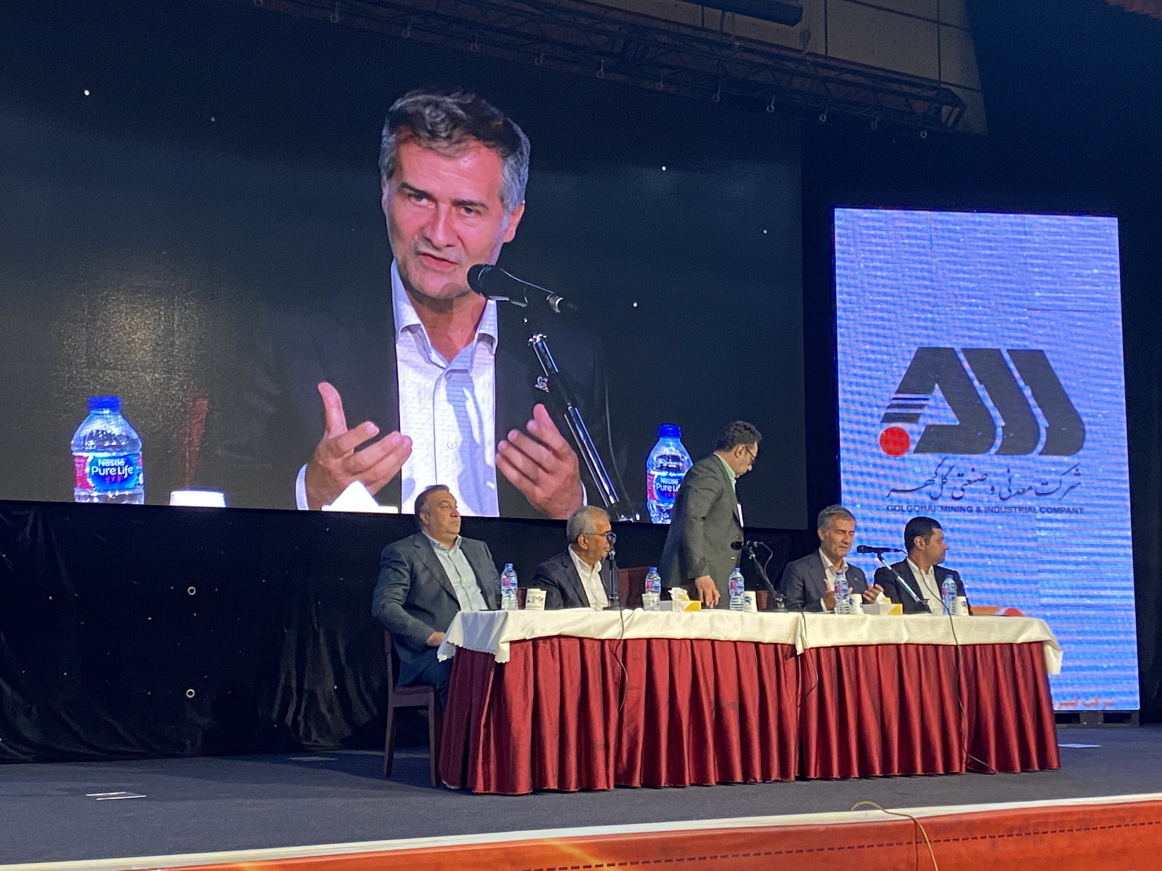 زنجیره فولاد به دنبال افزایش رقابت پذیری