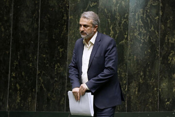 اولین واکنش وزیر صمت به اتهام رشوه میلیاردی در ازای لغو استیضاح