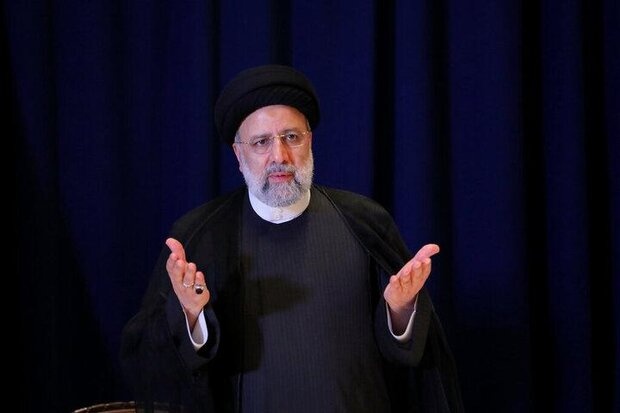 دولت رئیسی دست به دامن وزرای روحانی شد؟ دولت رئیسی دست به دامن وزرای روحانی شد؟