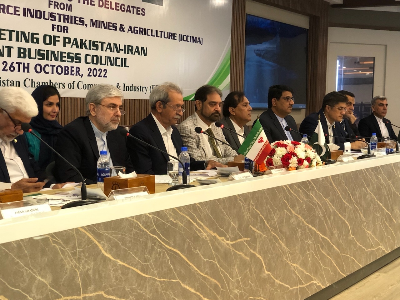 ایران در بازار پاکستان از دو کشور جا ماند ایران در بازار پاکستان از دو کشور جا ماند