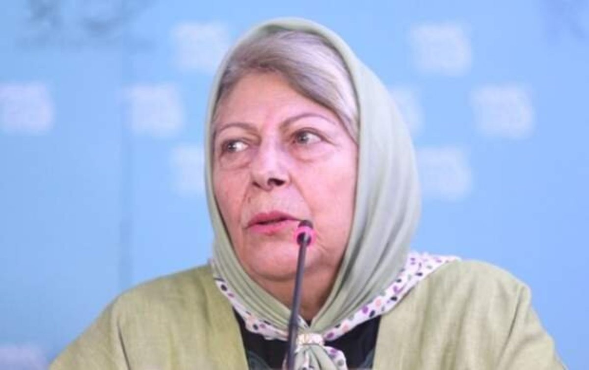 واکنش ثریا قاسمی درباره سرپرستی «آرتین» واکنش ثریا قاسمی درباره سرپرستی «آرتین»