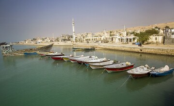 امام جمعه قشم درباره حضور خود در پاساژها توضیح داد