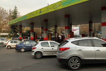 بنزین زدن با کارت سوخت جایگاه‌داران ممنوع شد؟
