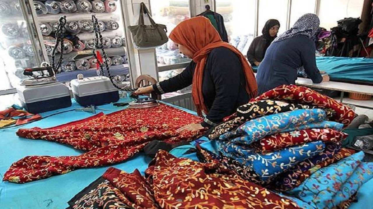 این زنان با ضمانت دولت وام میگیرند این زنان با ضمانت دولت وام میگیرند