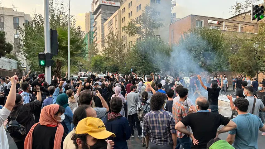 گزارش عجیب روزنامه همشهری درباره اعتراضات اخیر