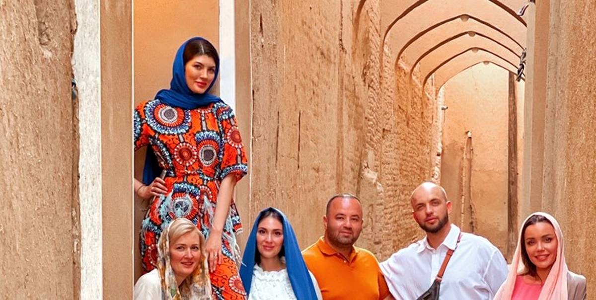 نخستین گردشگران روسی بدون ویزا وارد ایران شدند + فیلم نخستین گردشگران روسی بدون ویزا وارد ایران شدند + فیلم