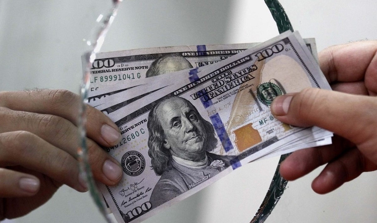 دلار مسافرتی این مسافران قطع میشود؟ دلار مسافرتی این مسافران قطع میشود؟