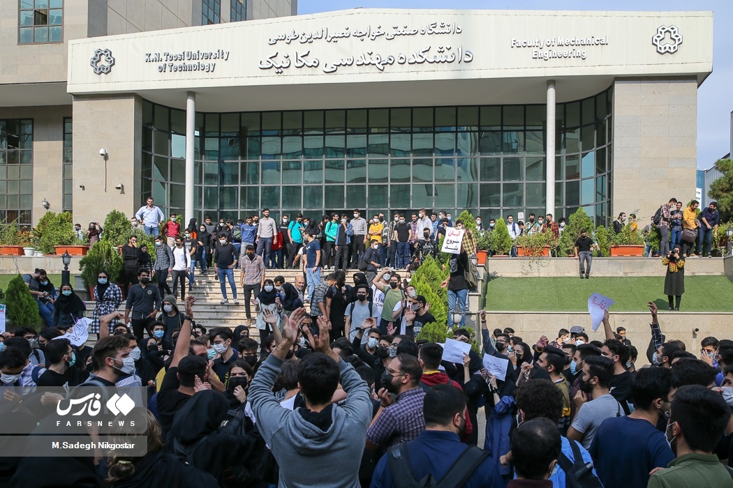 حکم دانشجویان معترض دانشگاه خواجه نصیر صادر شد