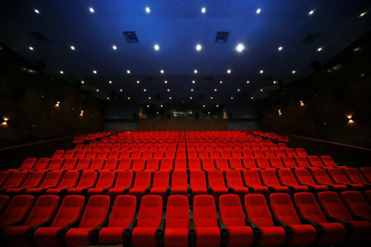 لوله‌های آب یکی از بزرگترین پردیس‌های سینمایی تهران را بریدند و بردند