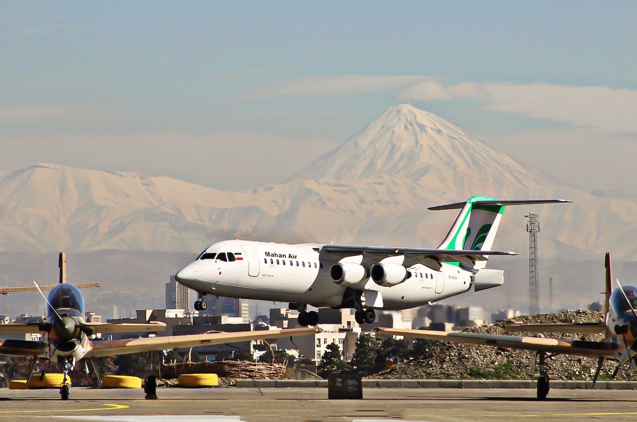 خبر وزیر دفاع درباره تولید هواپیمای مسافربری ایرانی