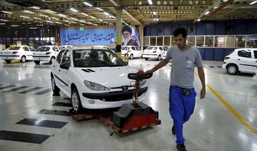 ایران خودرو برای ۱۱ میلیون متقاضی چند خودرو دارد؟