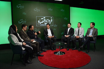 حاکمیتِ قانون یا حاکمیت با قانون؟