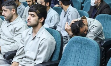 پدر یکی از محکومین به اعدام: خودم دستفروشم و پسرم چند مدال دارد