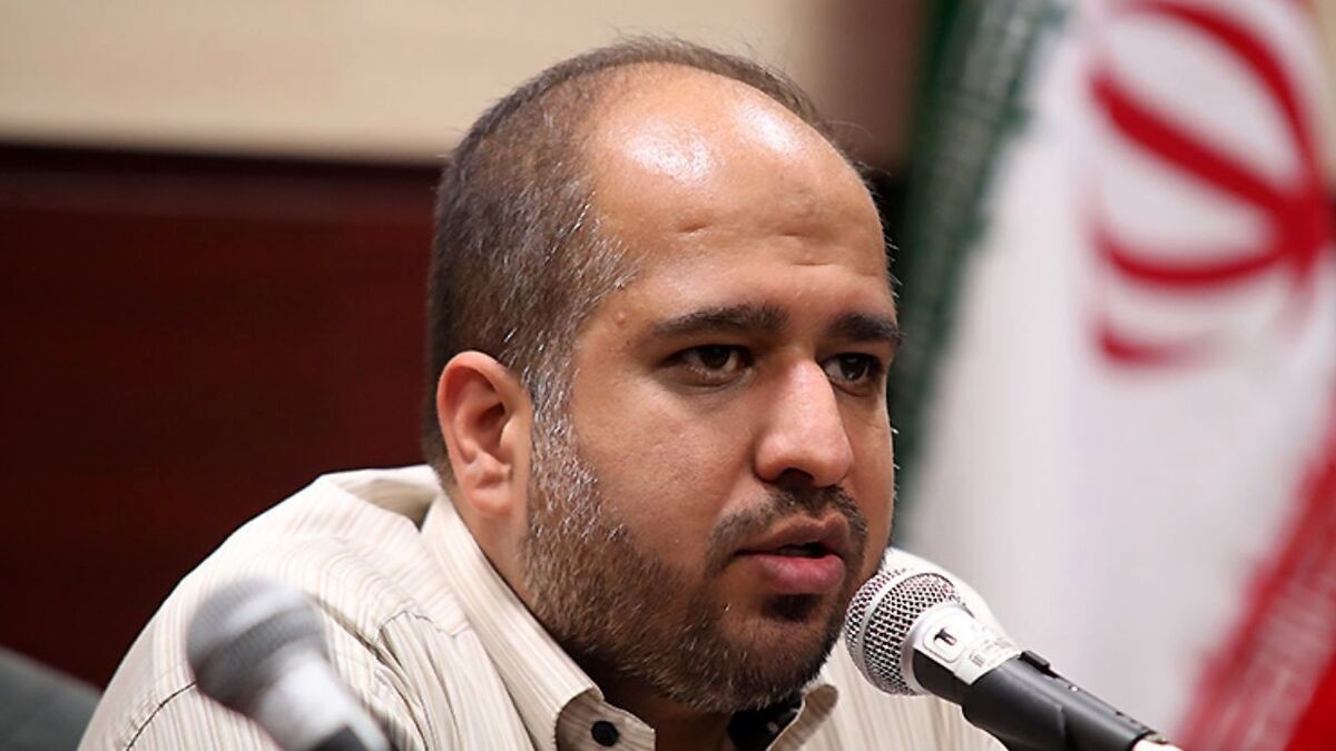 واکنش نماینده مجلس به برداشتن حجاب دختر دانشجو + فیلم واکنش نماینده مجلس به برداشتن حجاب دختر دانشجو + فیلم