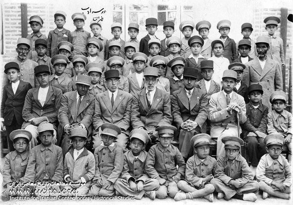 تصاویر زیرخاکی از مدارس تهران قدیم + عکس
