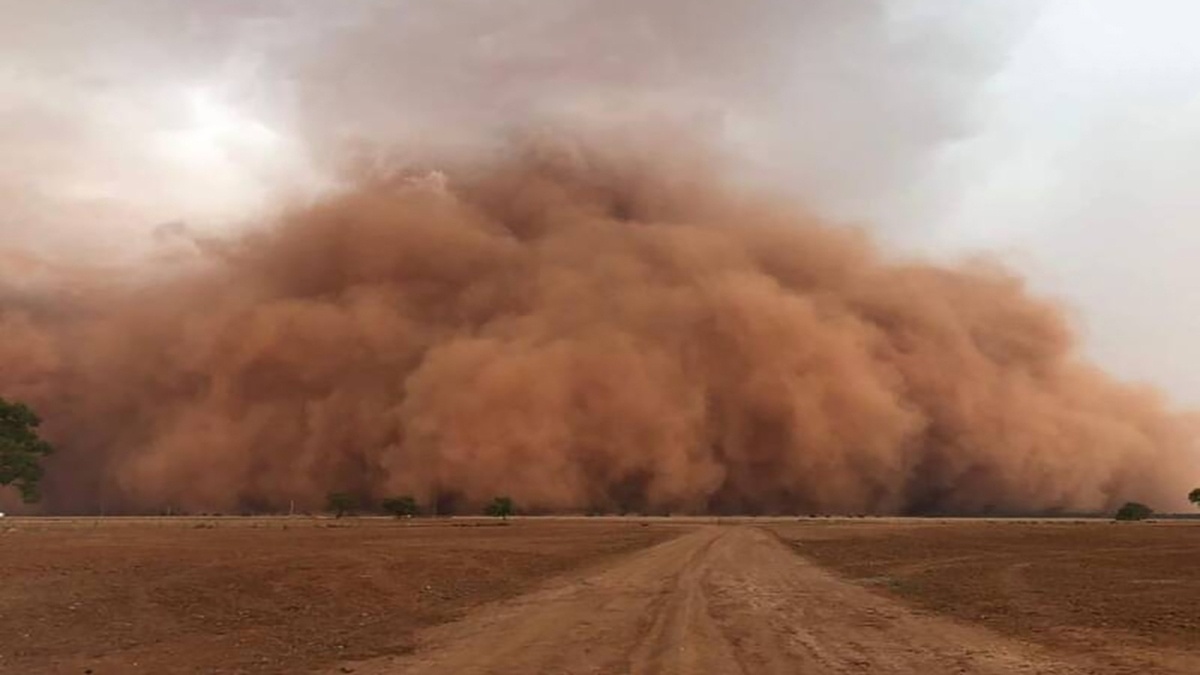 هشدار هواشناسی/ هجوم خاک و غبار عراق به مرزهای ایران از این تاریخ