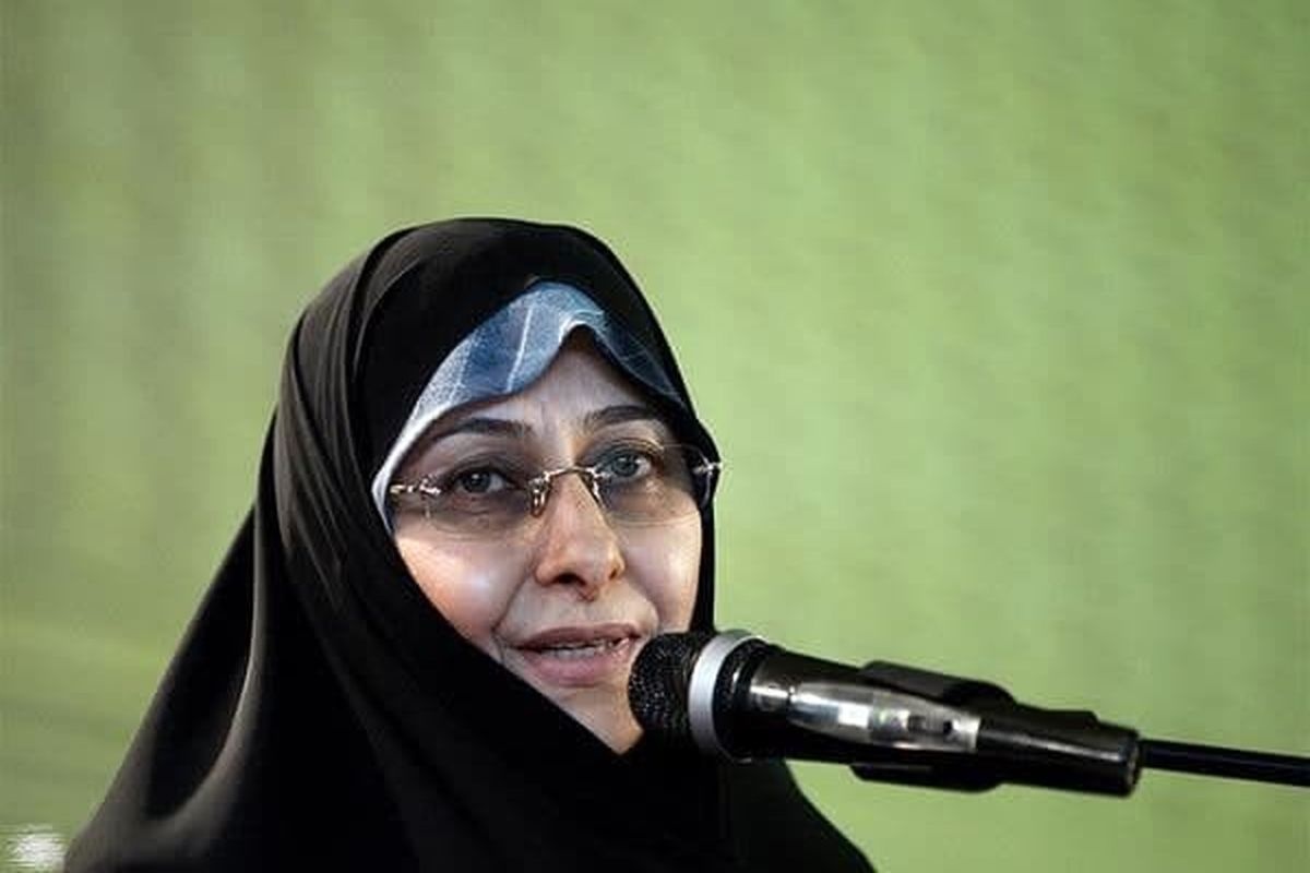 معاون امور زنان دولت رئیسی با دوبلور خارجی آمد + فیلم معاون امور زنان دولت رئیسی با دوبلور خارجی آمد + فیلم
