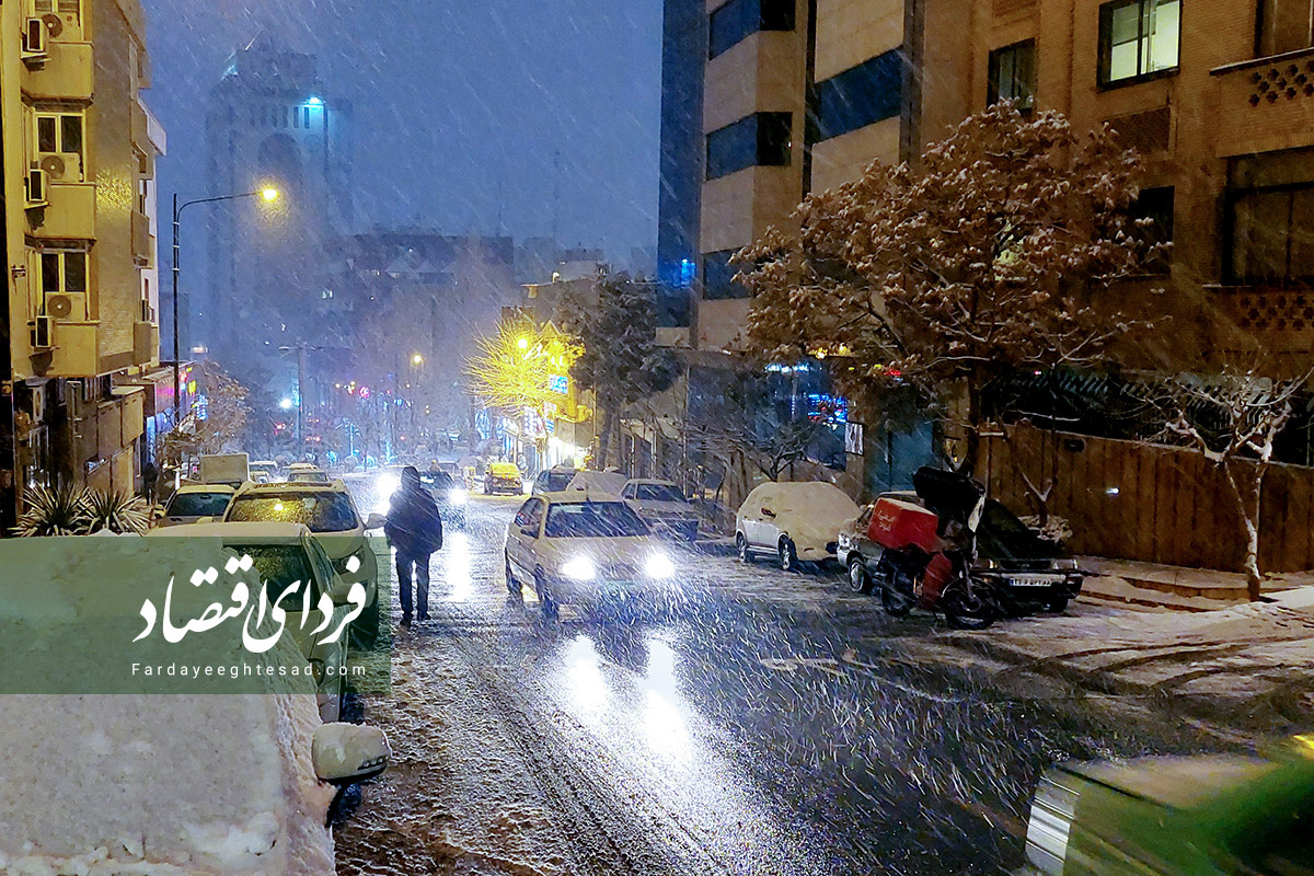 اولین برف زمستانی در تهران‌ + فیلم