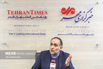لباس بازیگران محدود میشود! / ضوابط جدید برای پوشش ستارهها