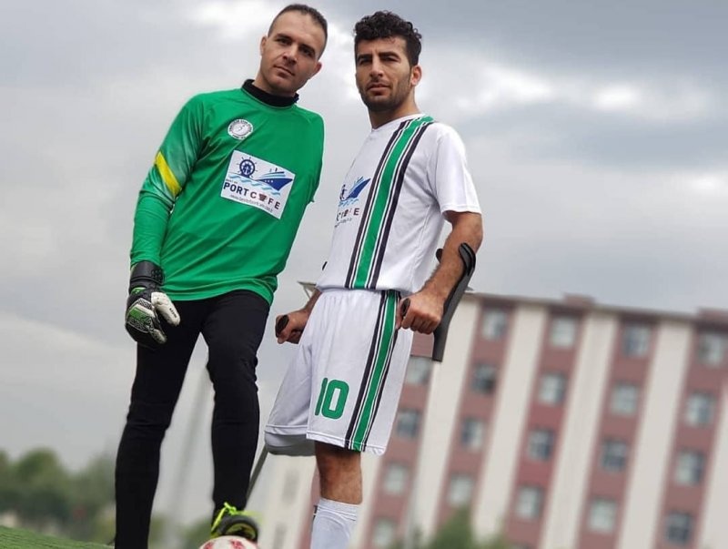 پیکر ورزشکاران ایرانی کشته شده در زلزله به ایران رسید + عکس