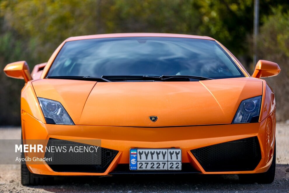 رالی حیرتانگیز خودروهای فوق لاکچری در کیش + عکس