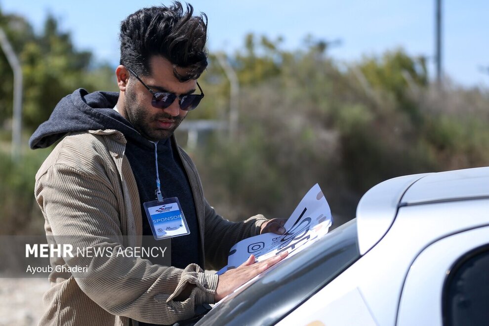 رالی حیرتانگیز خودروهای فوق لاکچری در کیش + عکس