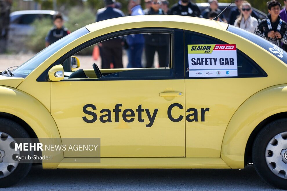 رالی حیرتانگیز خودروهای فوق لاکچری در کیش + عکس