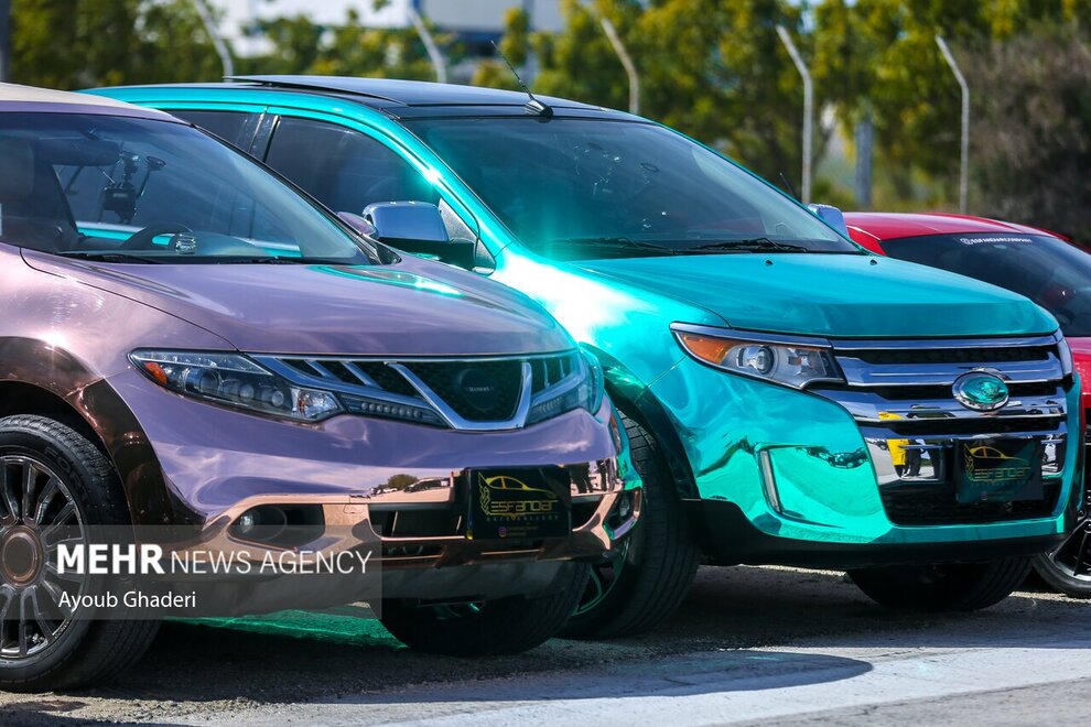 رالی حیرتانگیز خودروهای فوق لاکچری در کیش + عکس