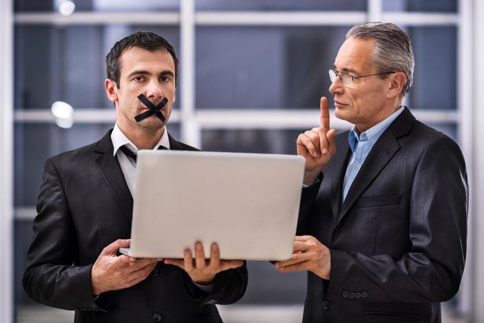 پنج رفتاری که شما را به مدیری سمی تبدیل میکند پنج رفتاری که شما را به مدیری سمی تبدیل میکند