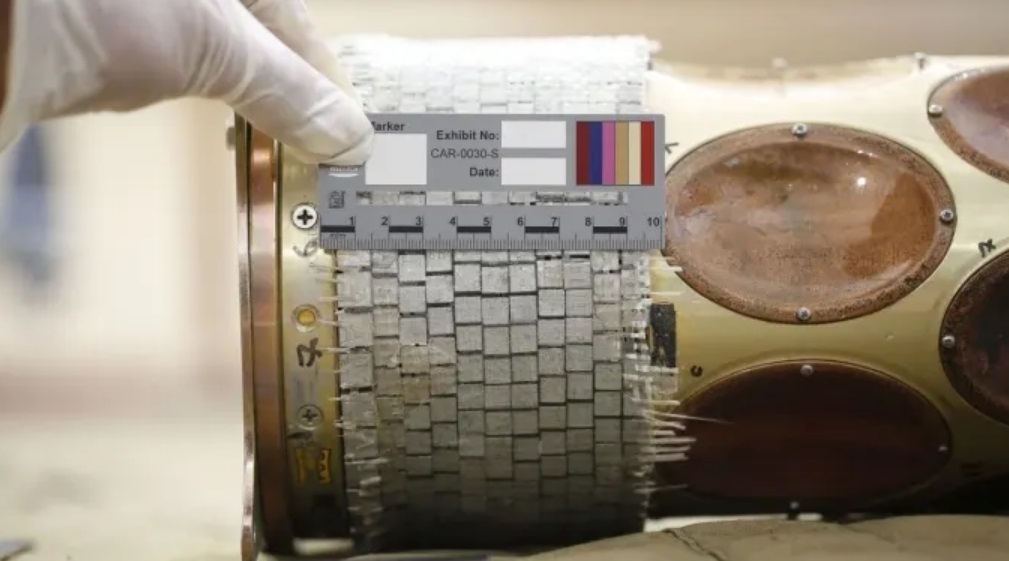 تصویری از بخش انفجاری پهپاد ساخت ایران (شاهد ۱۳۱) که در موسسه (CAR) Conflict Armament Research بررسی شده است. منبع عکس نیز همین موسسه است.