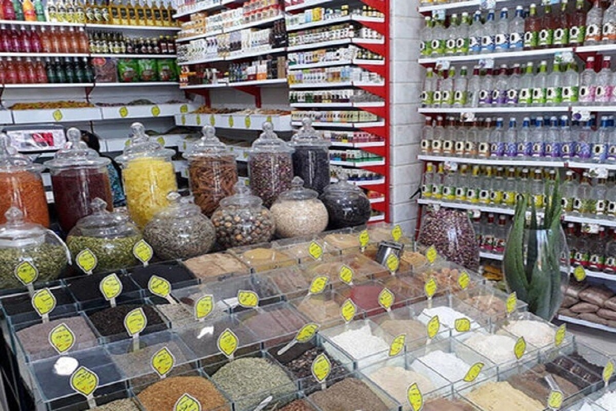رونق کاسبی عطاریها با گرانی دارو در این کشور رونق کاسبی عطاریها با گرانی دارو در این کشور