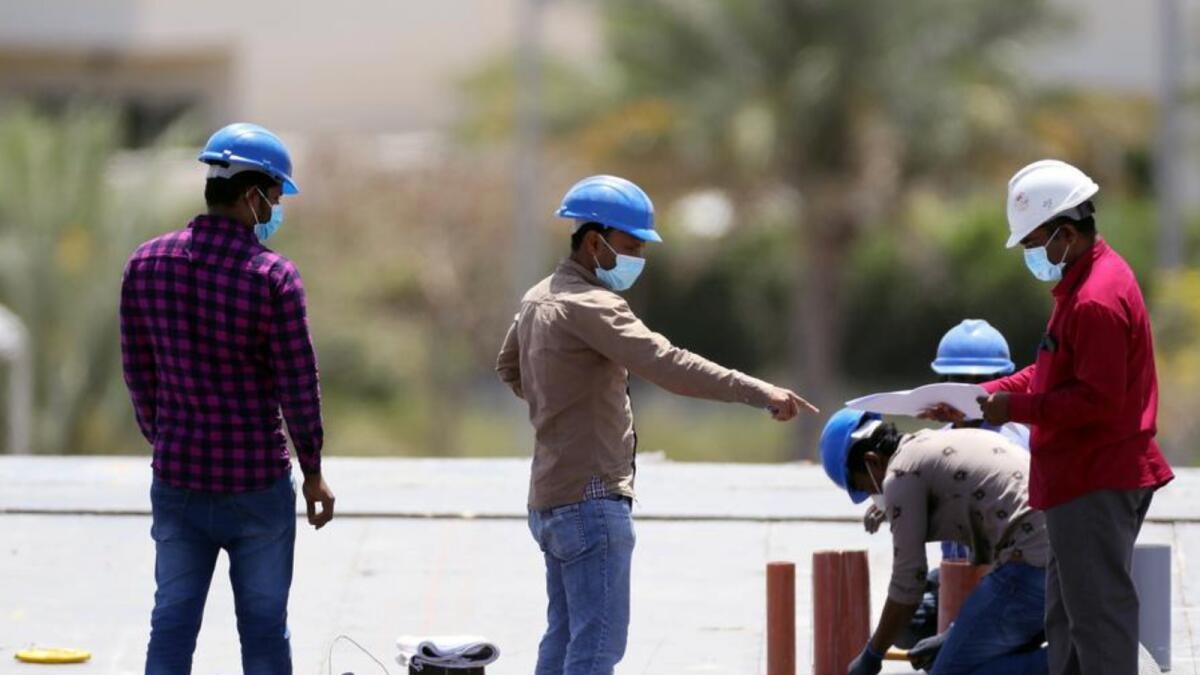 با حقوق یک روز کارگر اماراتی چه چیزهایی می‌توان خرید؟