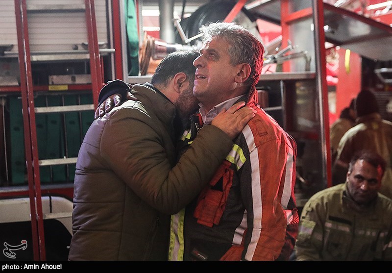 در آتشسوزی «بهار» چه گذشت؟ + تصاویر دلخراش از گریه آتشنشانها
