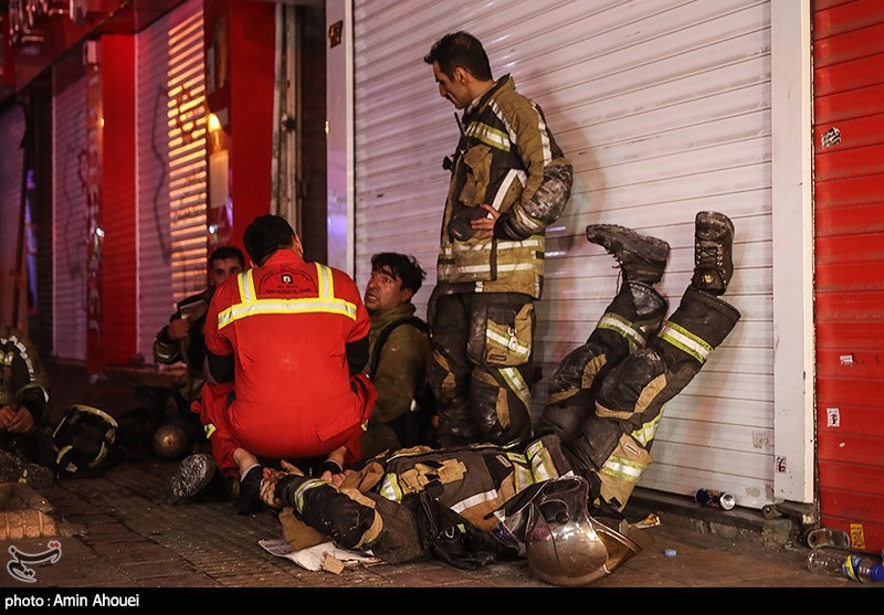 در آتشسوزی «بهار» چه گذشت؟ + تصاویر دلخراش از گریه آتشنشانها