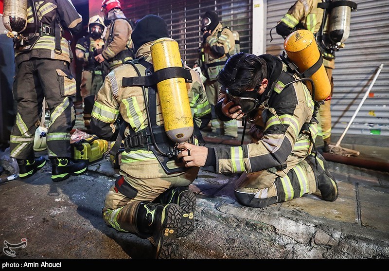 در آتشسوزی «بهار» چه گذشت؟ + تصاویر دلخراش از گریه آتشنشانها