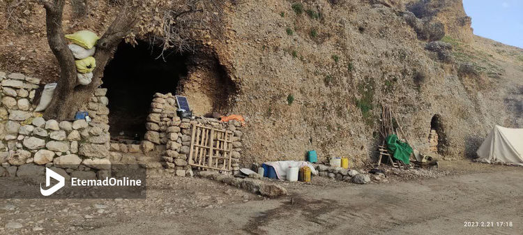 تصاویر فوقالعاده عجیب از تنها خانواده غارنشین ایران