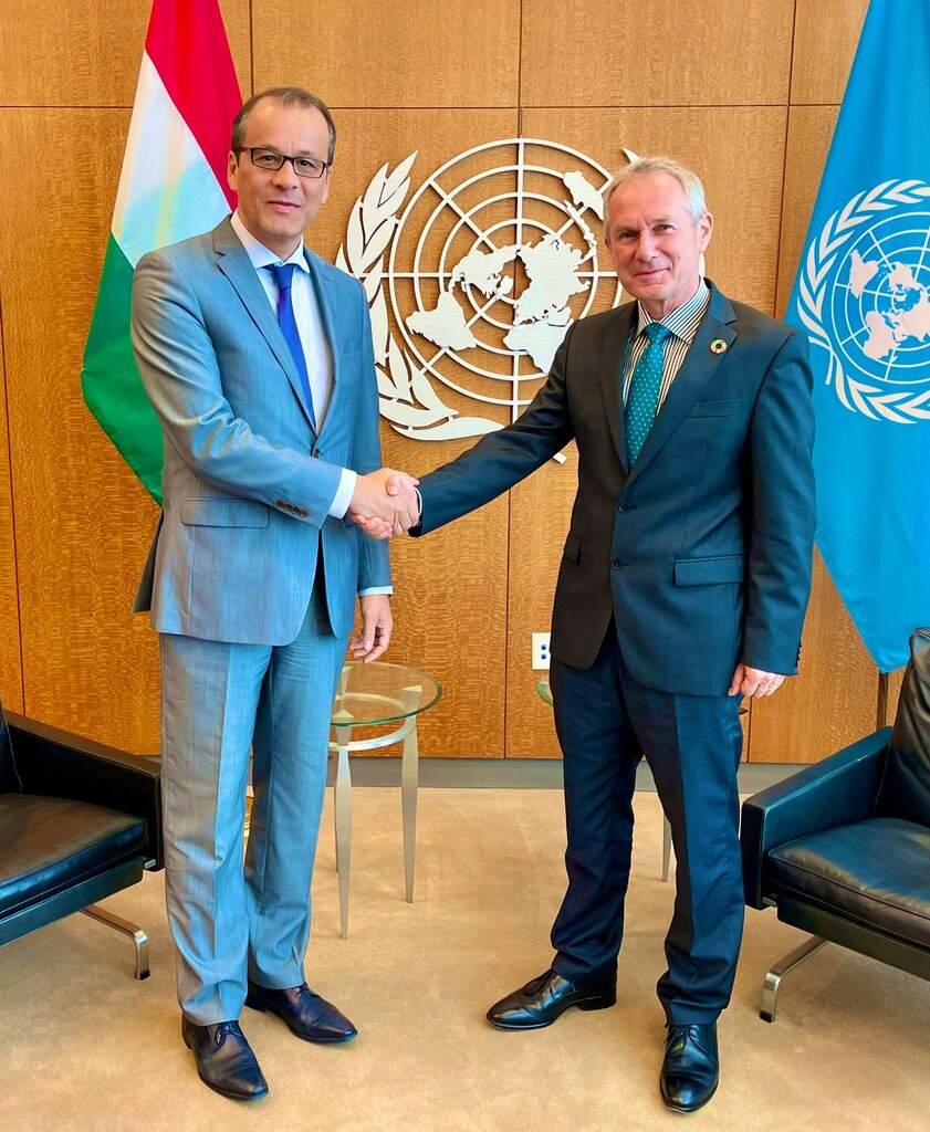 پرچم ایران وارونه شد؟ + عکس